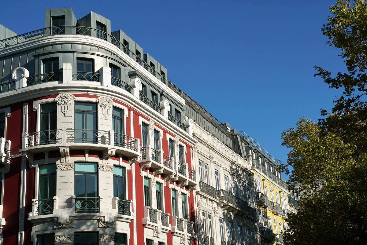 Valor sob gestão dos fundos de investimento imobiliário desce em abril para 10,4 mil milhões