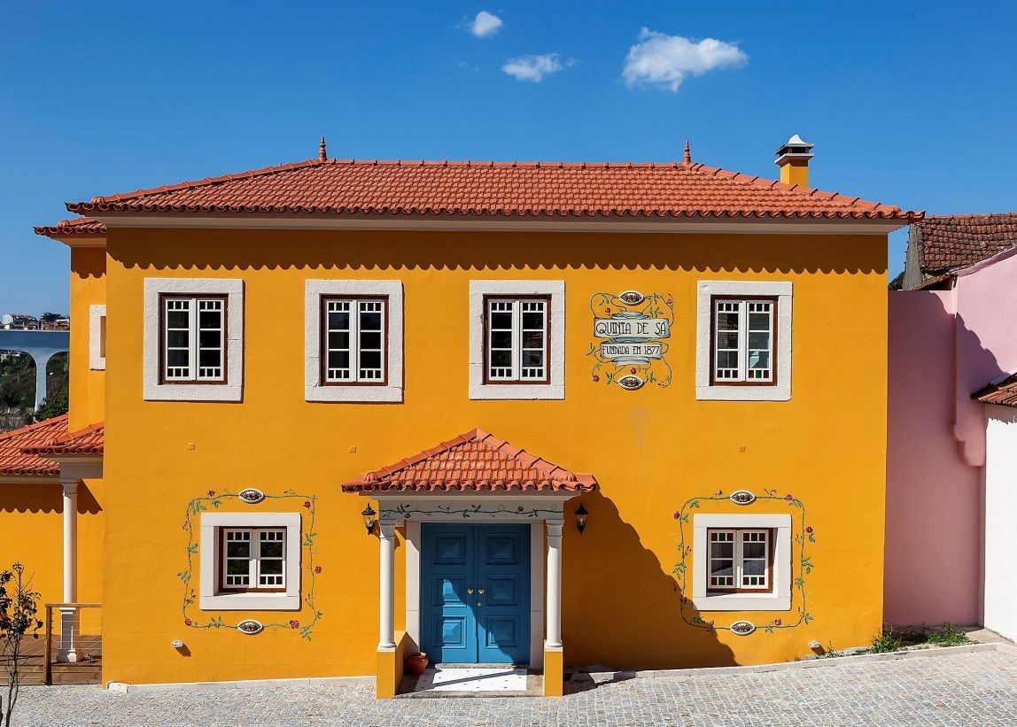 This beautiful guesthouse and estate is for sale in the Porto region