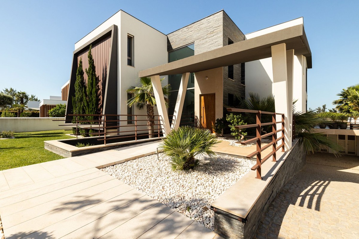 This modern villa is for sale in Vilamoura