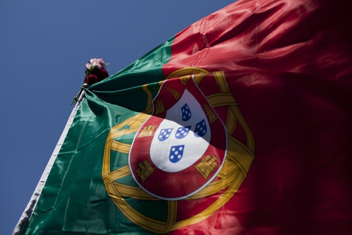Covid-19: Portugal arrecada 45,1 mil milhões de euros em subsídios e destina 300 milhões ao Algarve