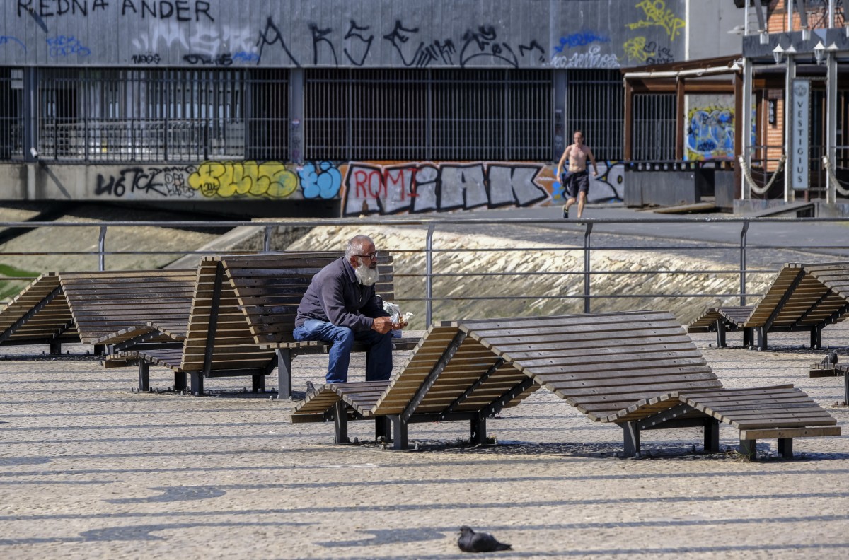 Desconfinamento: portugueses continuam a ter receio de voltar às rotinas, conclui Deco 