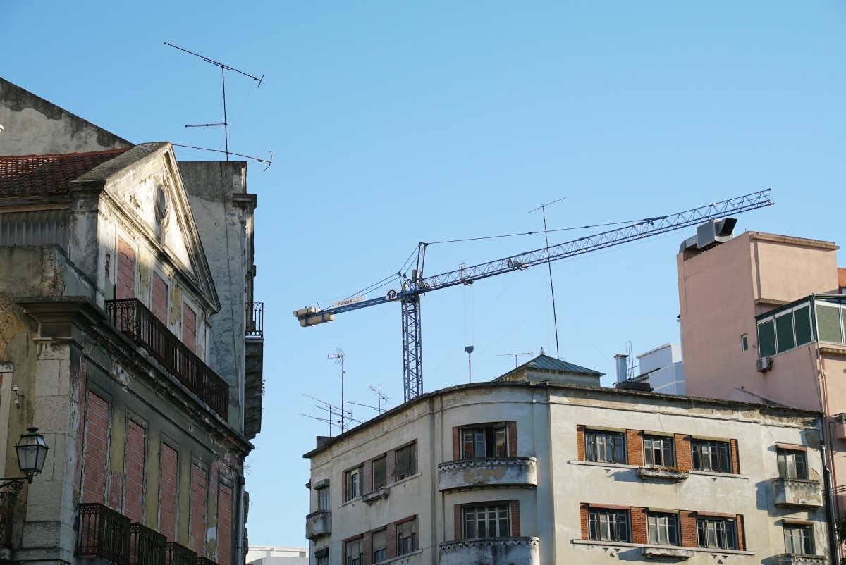 Obras públicas em Portugal: 70% do mercado é garantido por empresas espanholas