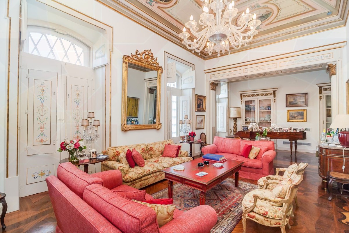 The main living area has beautiful high ceilings 