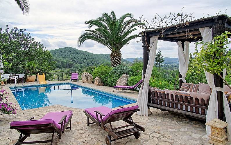 casa-campo-ibiza-piscina