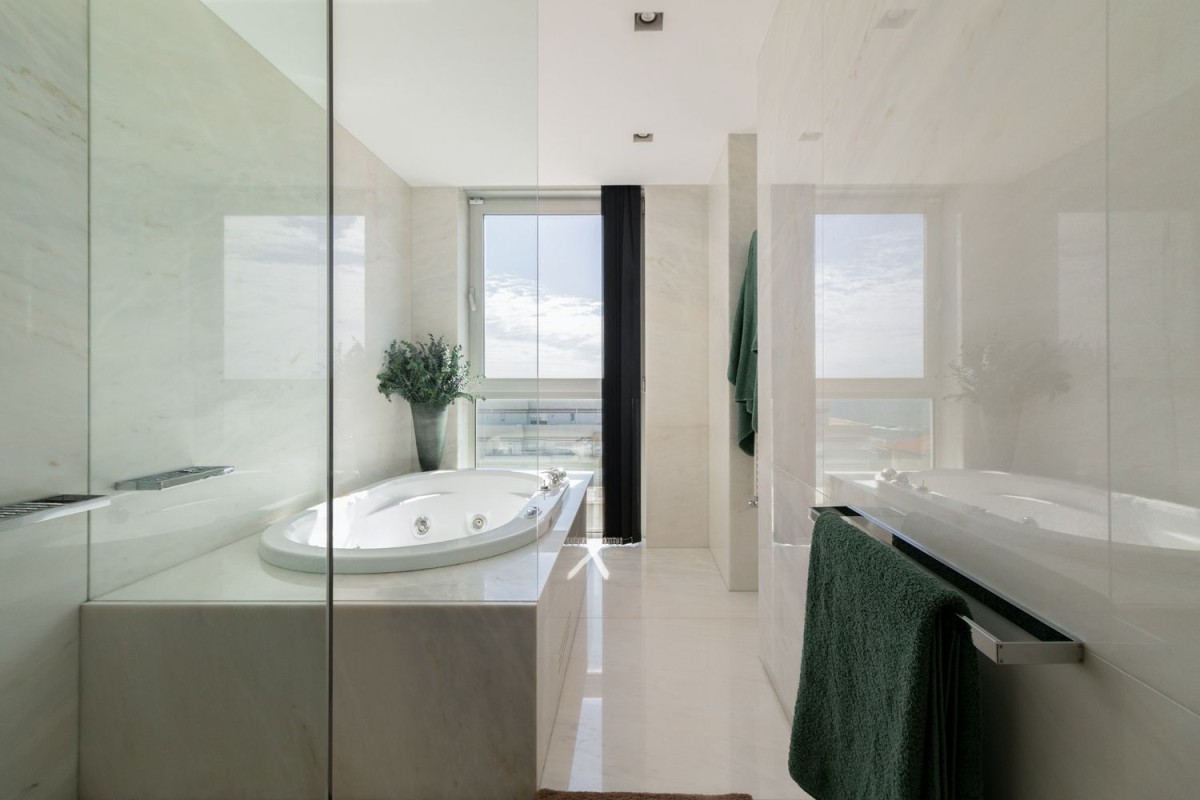 The property is home to modern, luxury bathrooms