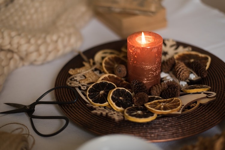 10. Velas aromáticas 10. Velas aromáticas