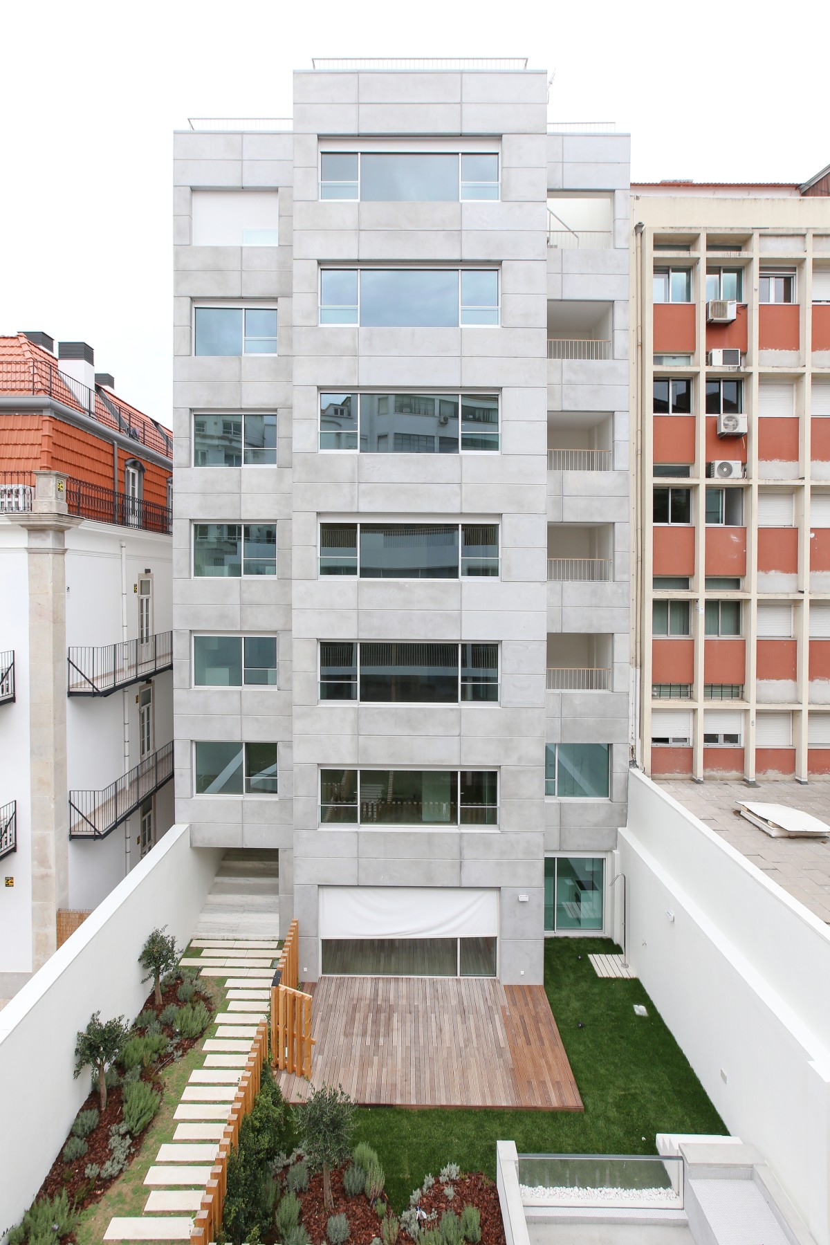 “The Nest” está concluído: condomínio de luxo em Lisboa aposta em jardins e varandas espaçosas