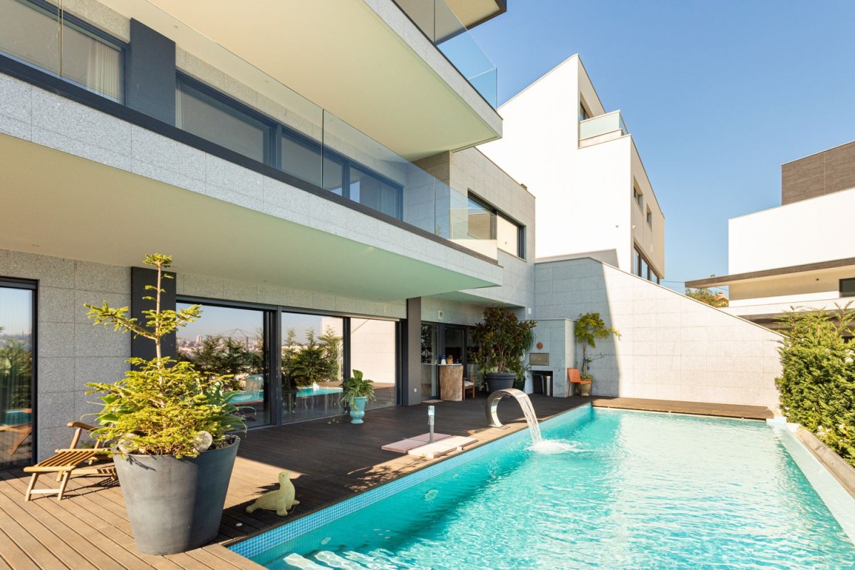 This property is for sale close to the city of Porto This property is for sale close to the city of Porto