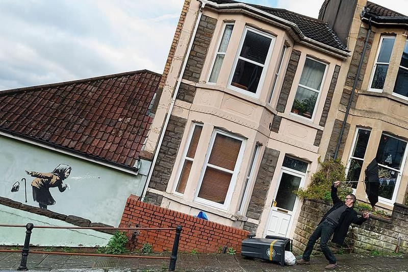 De 350.000 euros a 5,5 milhões: Banksy pinta a fachada de uma casa e dispara o valor 17 vezes