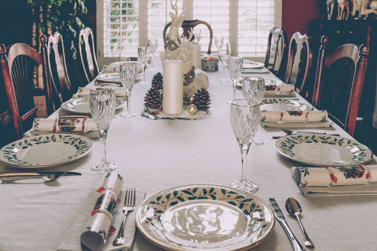 Dicas inspiradoras para decorar a mesa de Natal