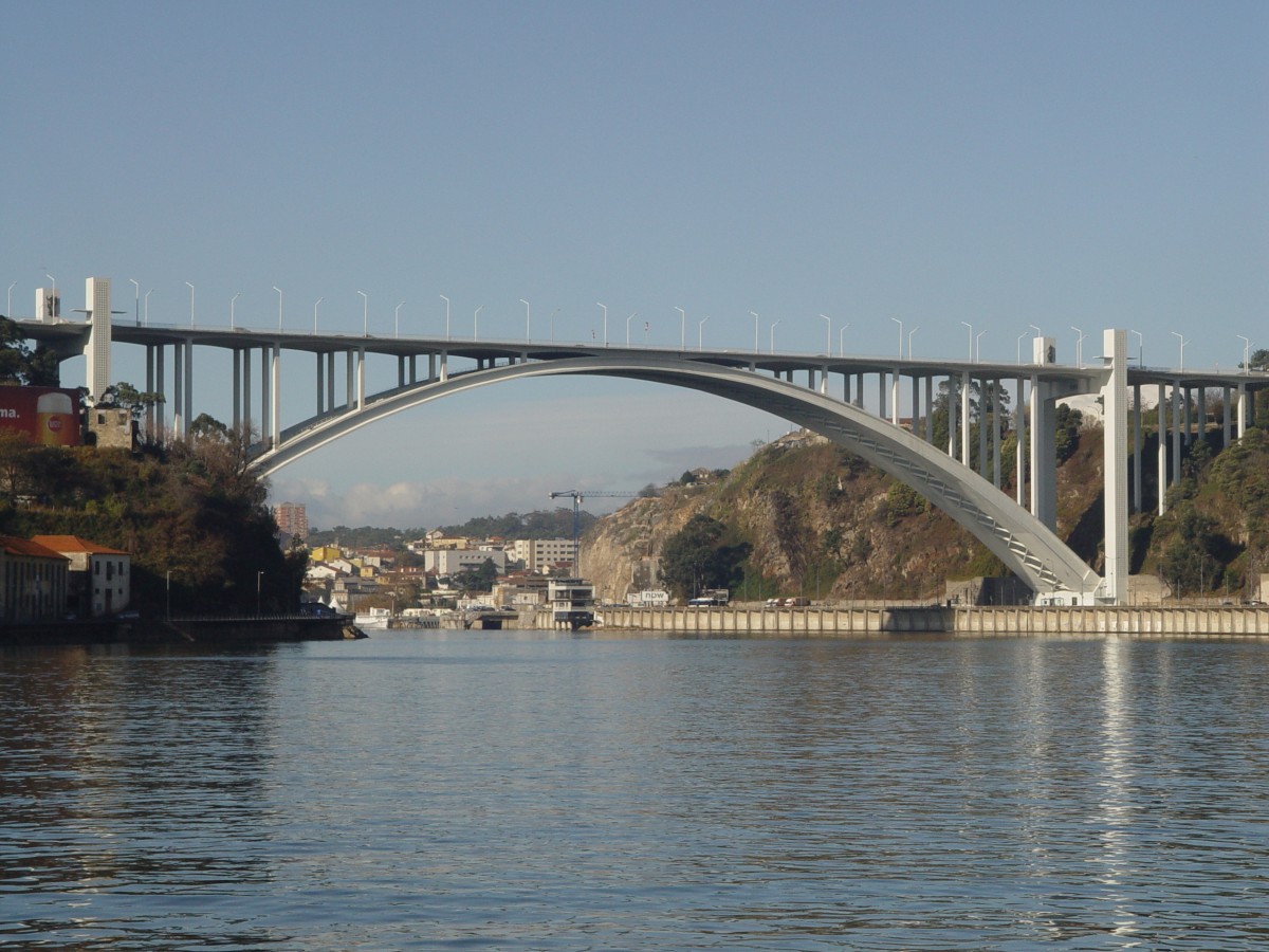 Segunda fase da obra da Arcada junto à Ponte da Arrábida no Porto já pode avançar