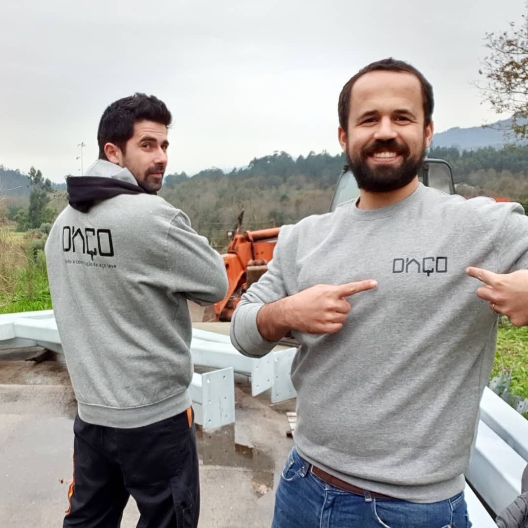 Dois jovens de Ponte da Barca lançam projeto de casas que se “montam como legos”