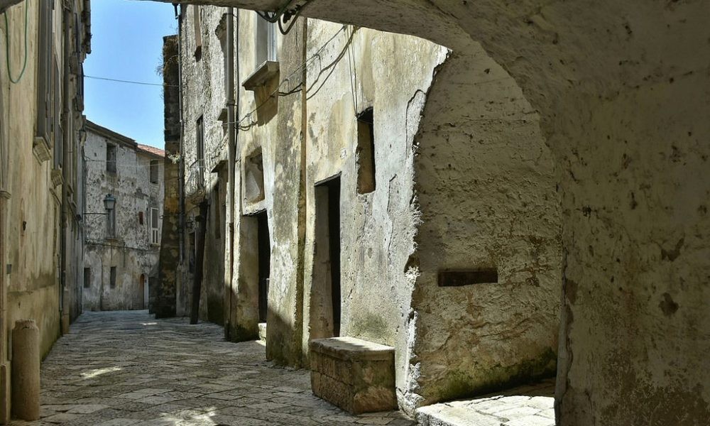 Casas por 1 euro em Pietramelara: o projeto lançado numa pequena aldeia na região da Campânia