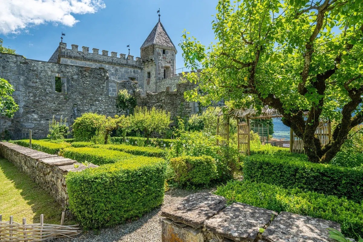 chateau-france-04