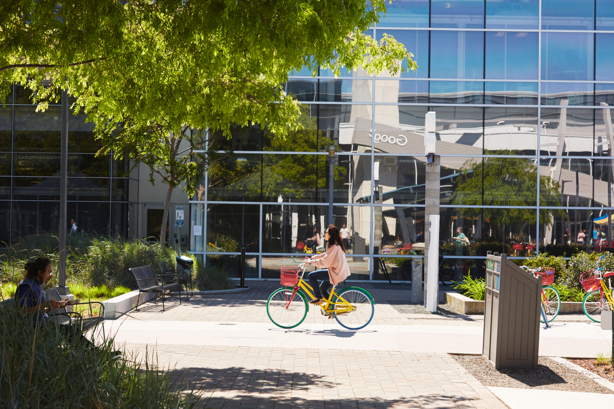 Google obriga trabalhadores a voltar a trabalhar no escritório em setembro
