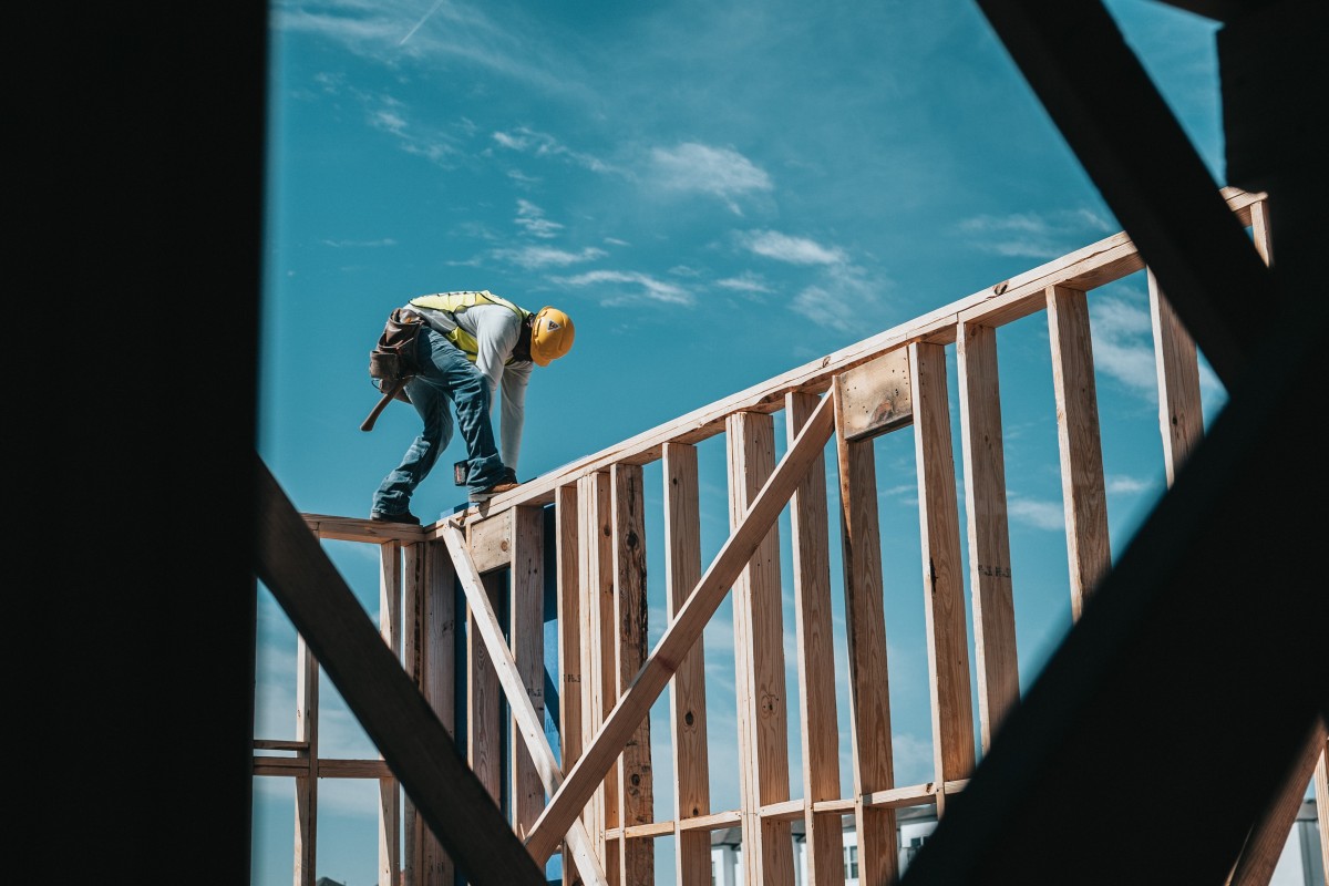 Reclamações na construção e no imobiliário recuam em ano de pandemia