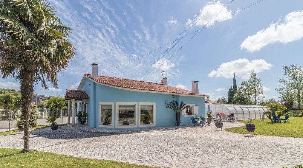 Countryside villa in Évora