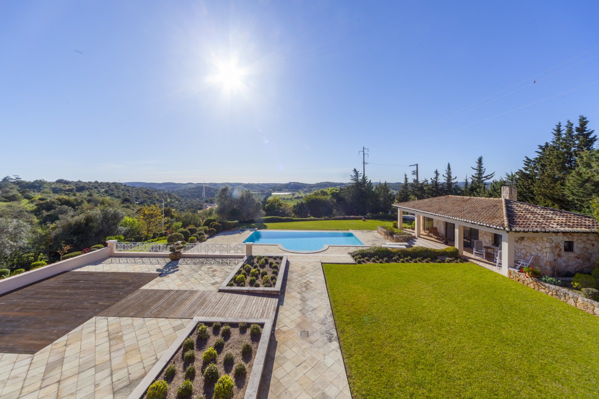 As novas casas de sonho em Portugal: espaçosas, com áreas verdes e condições para teletrabalho