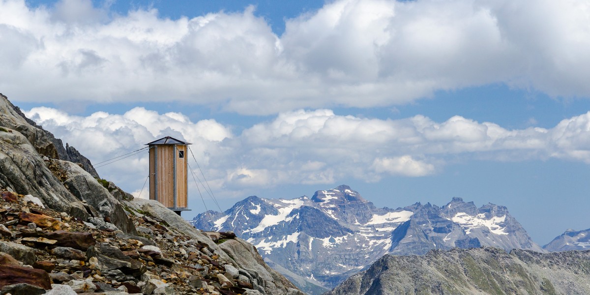 Casas de banho públicas nos Alpes suíços