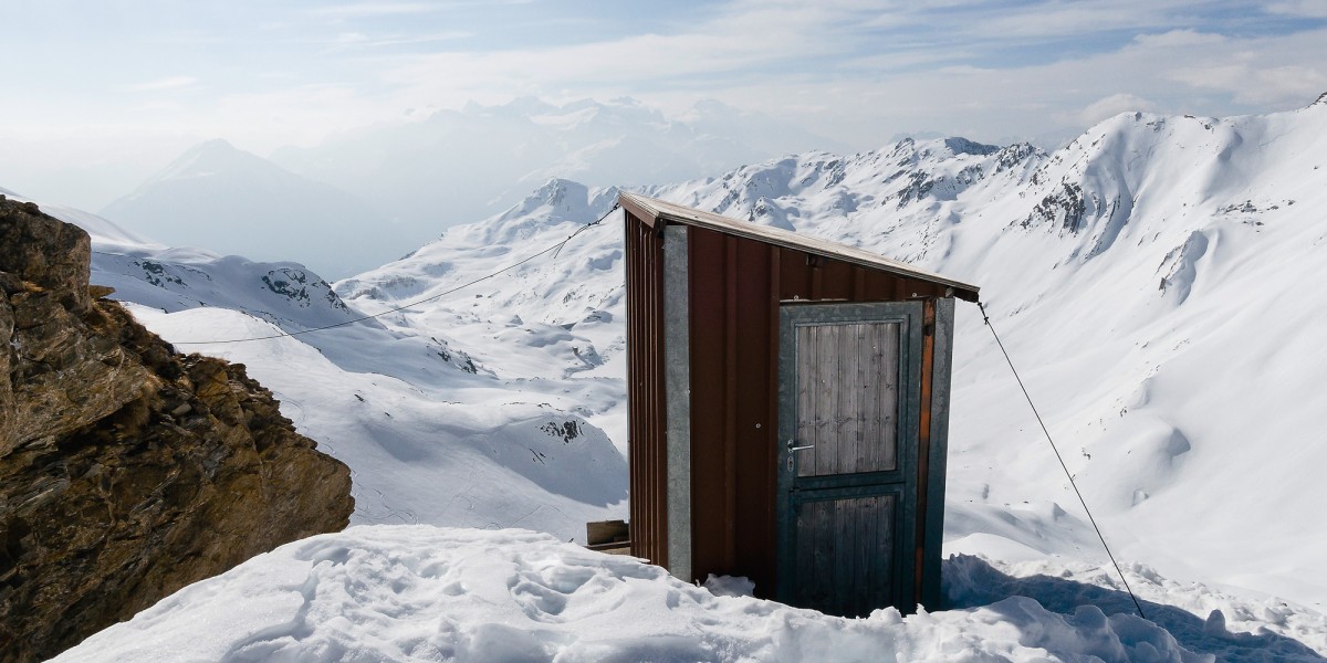 Casas de banho públicas nos Alpes suíços