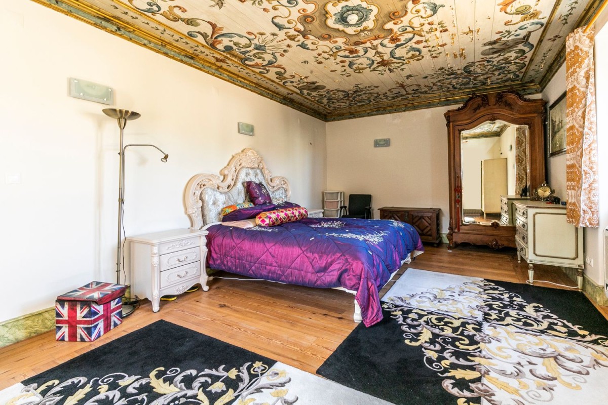 Das Palast verfügt über 11 geräumige Schlafzimmer