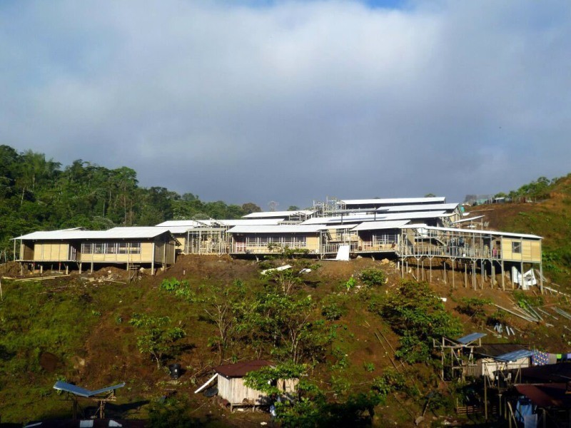 Casas pré-fabricadas feitas com cascas de café