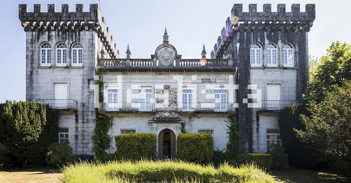 Palacete à venda no idealista por 830.000 euros 