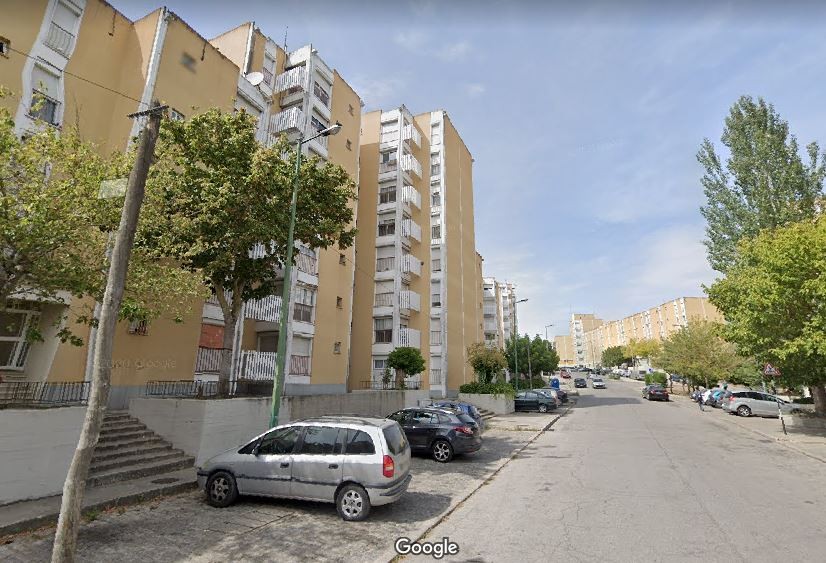 Bairro Amarelo em Almada