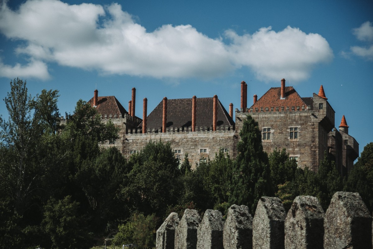 Imobiliário de Guimarães em altas