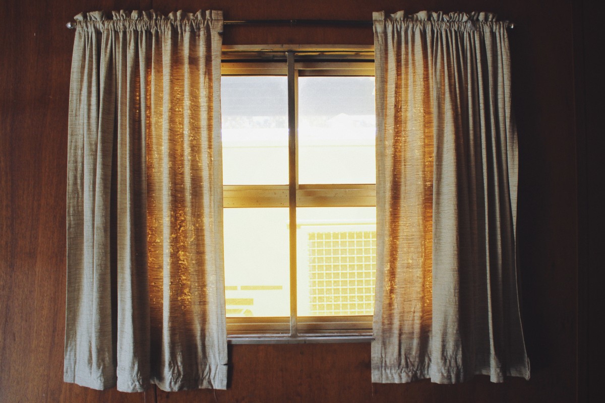 Onda de calor: dicas para estar fresco em casa e gastar pouca luz