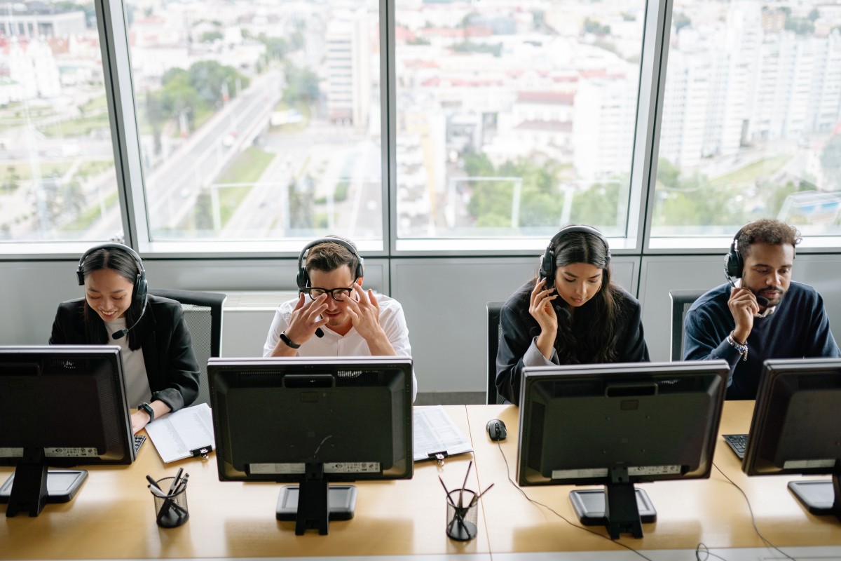 Desemprego desce e já há mais pessoas empregadas que em 2019