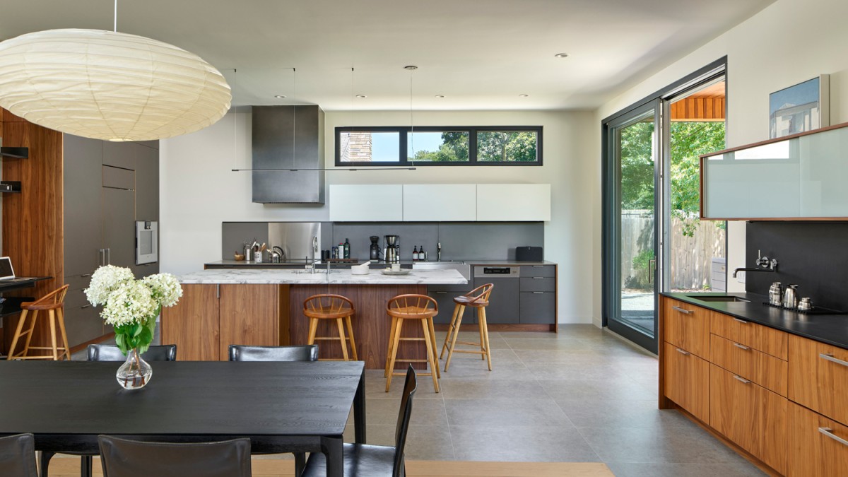 Esta casa pré-fabricada sustentável foi construída em apenas duas semanas