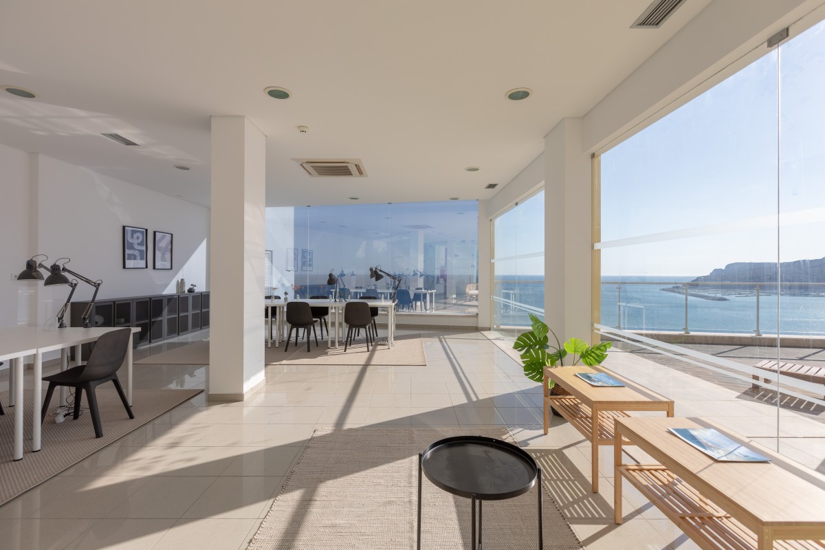 Sesimbra Cliffs: casas com vista para o mar atraem portugueses