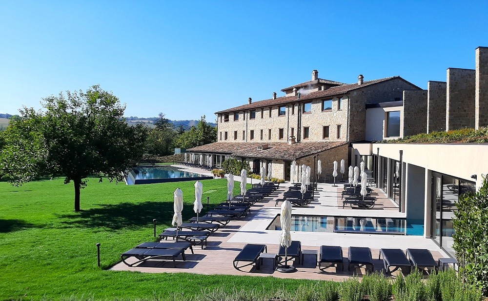 Um resort de luxo perfeito para umas férias no coração de Itália