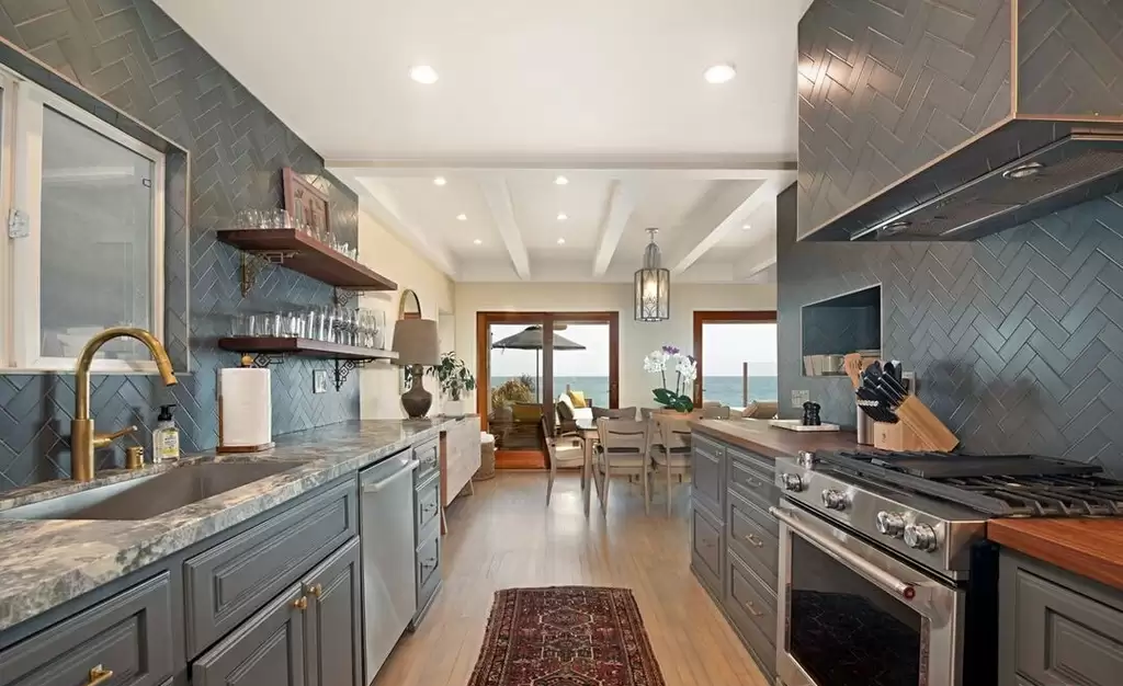 Casa Carbon Beach Malibu