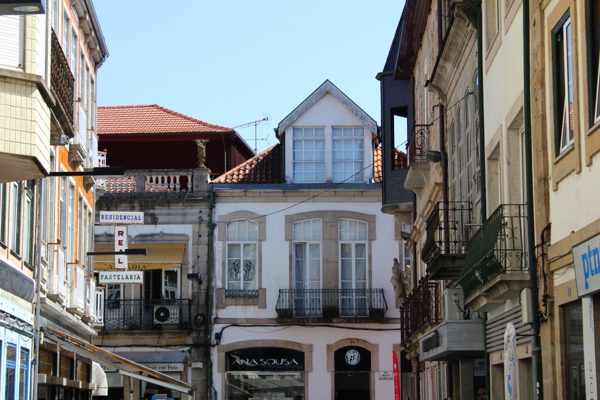 Oferta de casas à venda desceu 7% no último ano