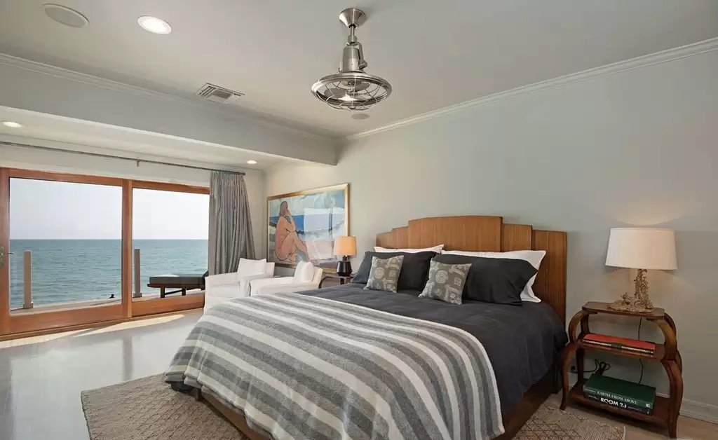 Casa Carbon Beach Malibu