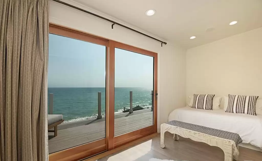 Casa Carbon Beach Malibu