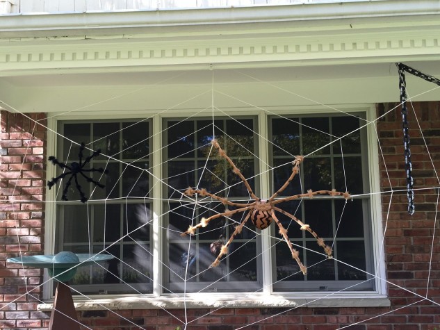 Une maison d'Halloween charmante et accueillante