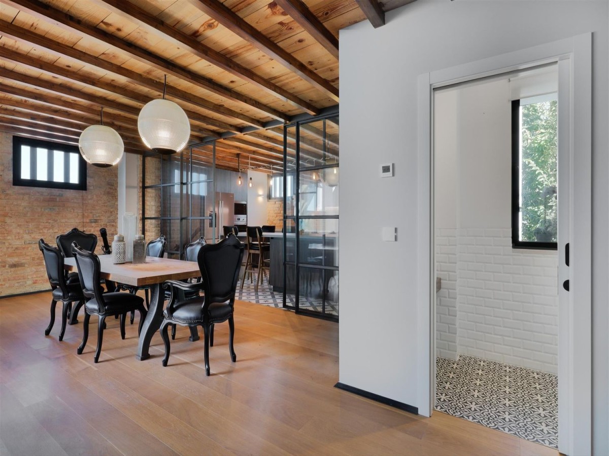 The elegant dining area by the kitchen