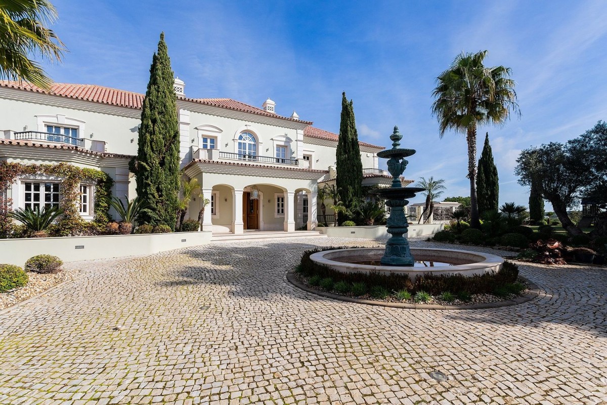 The front facade of the villa