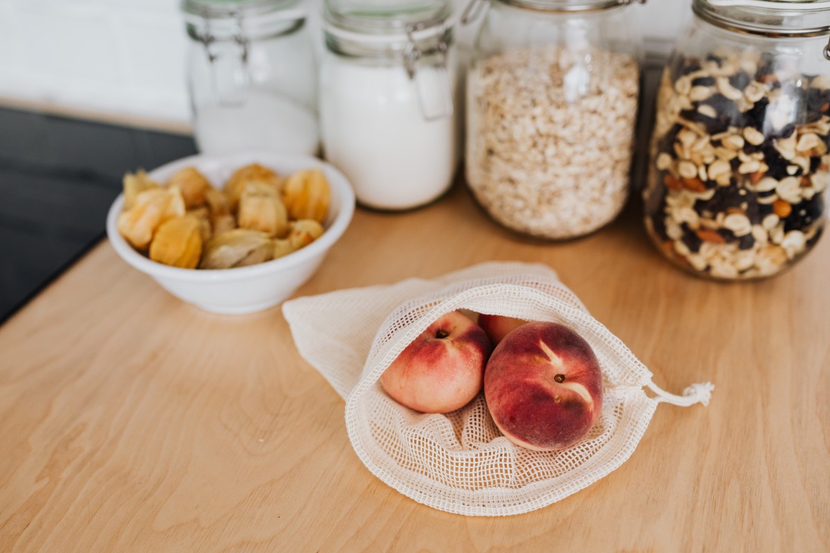  Lavar as frutas e legumes com água e vinagre