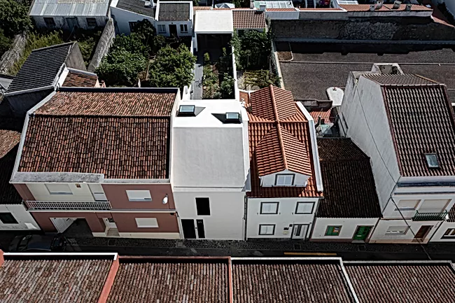 Casas estreitas em Portugal