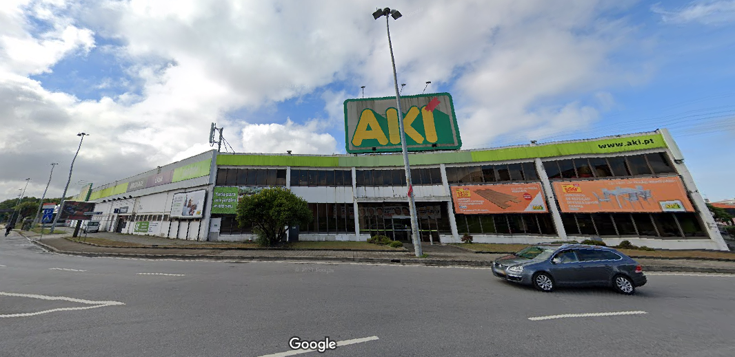 Edfício do AKI no Porto vai ser um supermercado Lidl