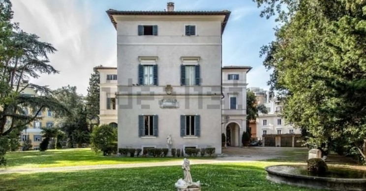 Mansão com mural de Caravagio