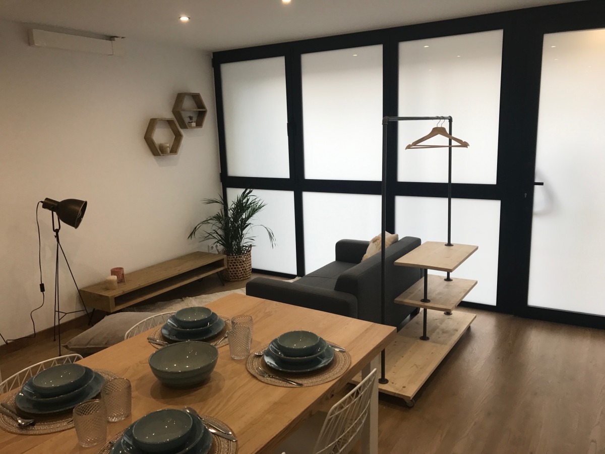 Transformação de uma loja numa casa