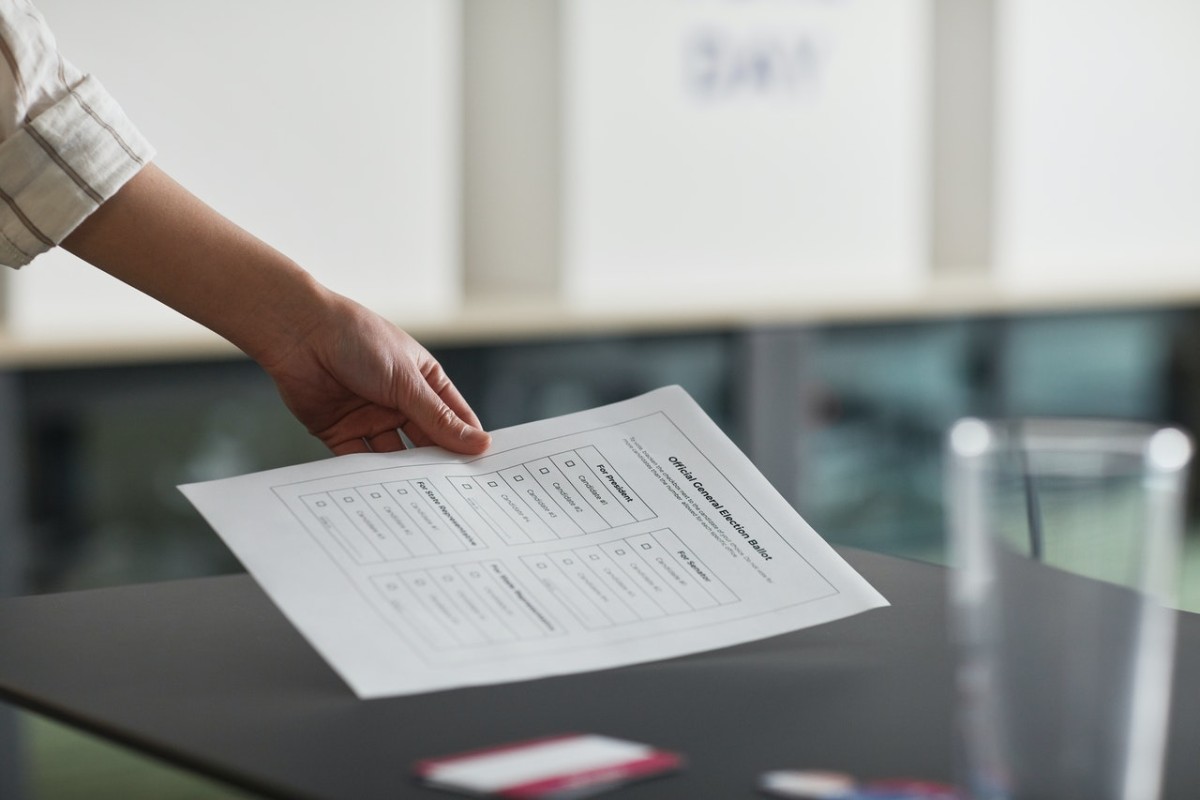 Votar em confinamento obrigatório