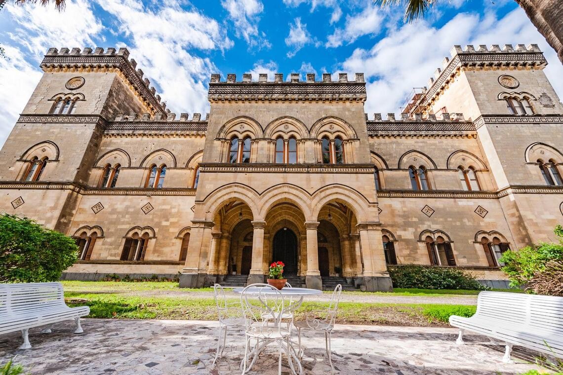 Castelo do filme "O Padrinho" está à venda