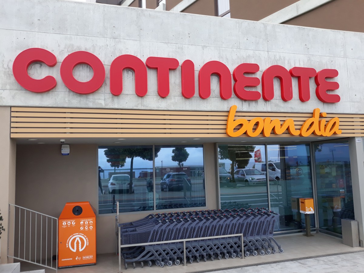 Americanos compram edifício do Continente de Setúbal