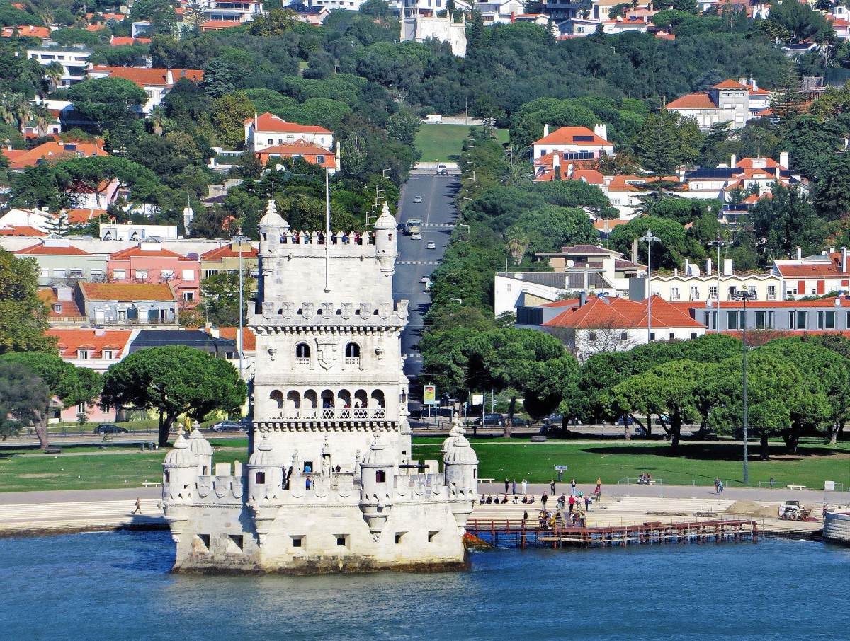 AL suspenso em Lisboa